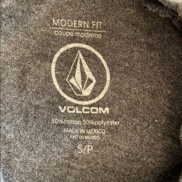 Men’s Volcom 3/4 sleeve soft tee - Picture 2 of 3